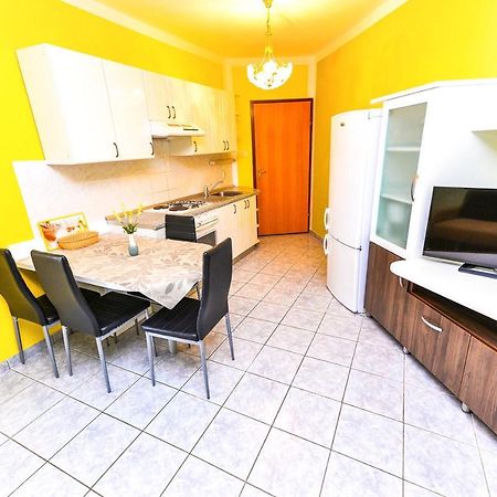 Apartments Hope Novalja Exterior photo